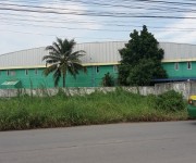 โรงงานให้เช่าโกดังให้เช่าอยู่ถนนฉลองกรุงใกล้นิคมลาดกระบังเนื้อที่2ไร่