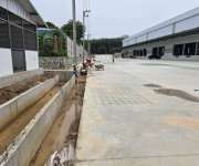 โรงงานโกดังให้เช่าโกดังคลังสินค้าให้เช่าสร้างใหม่อยู่ตำบลเขาคันทรงอำเภอศรีราชาจังหวัดชลบุรี