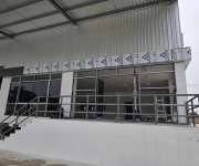 โรงงานโกดังให้เช่าโกดังคลังสินค้าให้เช่าสร้างใหม่อยู่ตำบลเขาคันทรงอำเภอศรีราชาจังหวัดชลบุรี