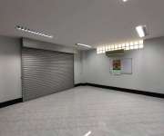 โรงงานให้เช่าโกดังให้เช่ามีออฟฟิศ2ชั้นตกแต่งพร้อมใช้งานอยู่ถนนเศรษฐกิจหนึ่งถนนบางปลาอำเภอกระทุ่มแบนจังหวัดสมุทรสาครโรงงานอยู่ติดถนนใหญ่เข้าออกสะดวก