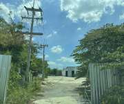 ให้เช่าโกดังโรงงานราคาถูกอยู่ตำบลหนองขยาดอำเภอพนัสนิคมจังหวัดชลบุรีมีเนื้อที่6ไร่2งาน 66 ตารางวาพื้นที่ใช้สอยในตัวอาคาร 2000 ตารางเมตร