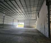 ให้เช่าโกดังโรงงานราคาถูกอยู่ตำบลหนองขยาดอำเภอพนัสนิคมจังหวัดชลบุรีมีเนื้อที่6ไร่2งาน 66 ตารางวาพื้นที่ใช้สอยในตัวอาคาร 2000 ตารางเมตร