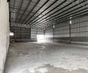 ให้เช่าโกดังโรงงานราคาถูกอยู่ตำบลหนองขยาดอำเภอพนัสนิคมจังหวัดชลบุรีมีเนื้อที่6ไร่2งาน 66 ตารางวาพื้นที่ใช้สอยในตัวอาคาร 2000 ตารางเมตร