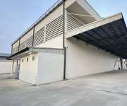 ให้เช่า โกดัง โรงงาน คลังสินค้าโรงงาน/โกดัง/ออฟฟิต อยู่อ.กระทุ่มแบน จ.สมุทรสาครให้เช่าพื้นที่รวม 3,000 ตรม. (ในพื้นที่ 3 ไร่ ) รวมแบ่งเป็น 2 โกดัง