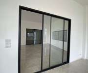 ให้เช่า โกดัง โรงงาน คลังสินค้าโรงงาน/โกดัง/ออฟฟิต อยู่อ.กระทุ่มแบน จ.สมุทรสาครให้เช่าพื้นที่รวม 3,000 ตรม. (ในพื้นที่ 3 ไร่ ) รวมแบ่งเป็น 2 โกดัง