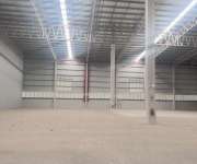 ให้เช่าโกดังสร้างใหม่ให้เช่าคลังสินค้าเขตฟรีโซนอยู่อำเภอศรีราชาจังหวัดชลบุรี ใกล้แหลมฉบัง ศรีราชา ชลบุรีติดถนนใหญ่พื้นที่ตั้งแต่ 2,078-2,970-20,000 ตรม.