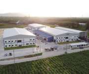 ขายอาคารโรงงานพร้อมใช้งานโรงงานอยู่ ถนน 344 ถนน 331 อ.บ้านบึง จ.ชลบุรี มีเนื้อที่ขนาด 12 ไร่  มีทั้งหมด 3 อาคาร พื้นที่ใช้สอย  ประมาณรวม 8,000 ตารางเมตร มีออฟฟิต 2 ชั้น ทุกอาคาร